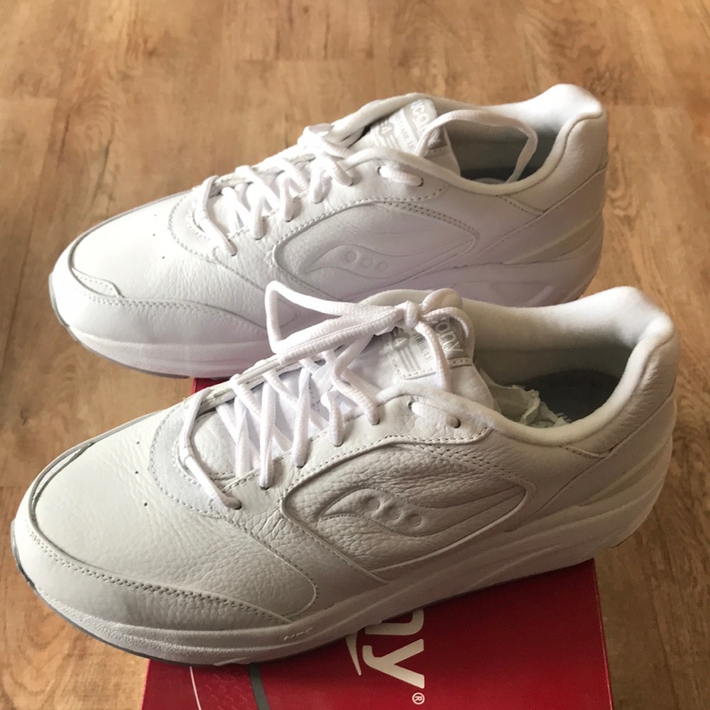 Brand new in Box Womens Saucony P/G Stabil Le Size 10.5 Wide Walking Shoes.